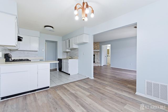 1610 Green Hollow Drive, Iselin, NJ 08830