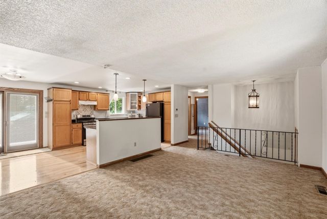 16310 N Suncrest Dr, Nine Mile Falls, WA 99026