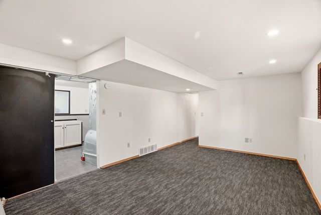 16310 N Suncrest Dr, Nine Mile Falls, WA 99026