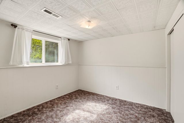 16310 N Suncrest Dr, Nine Mile Falls, WA 99026