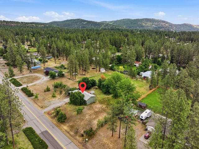 16310 N Suncrest Dr, Nine Mile Falls, WA 99026