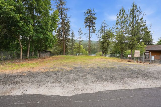 16310 N Suncrest Dr, Nine Mile Falls, WA 99026