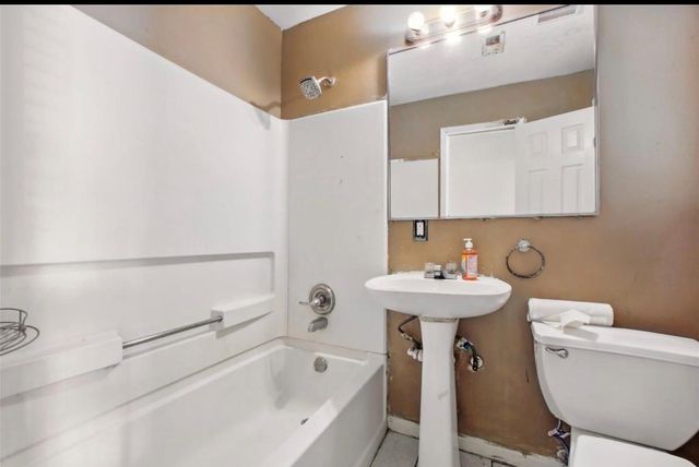 1911 Thonig Road, Houston, TX 77055
