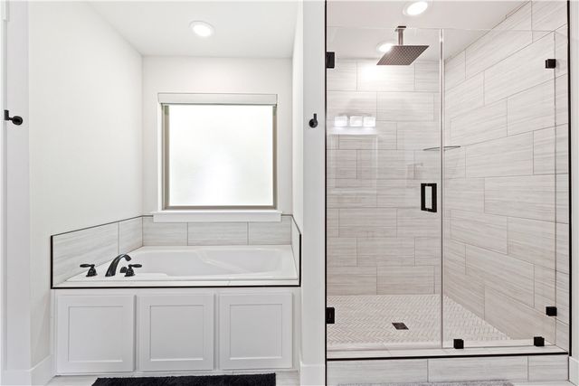 11 Saint Austell Circle, Bella Vista, AR 72714