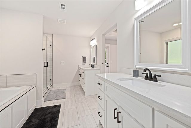 11 Saint Austell Circle, Bella Vista, AR 72714