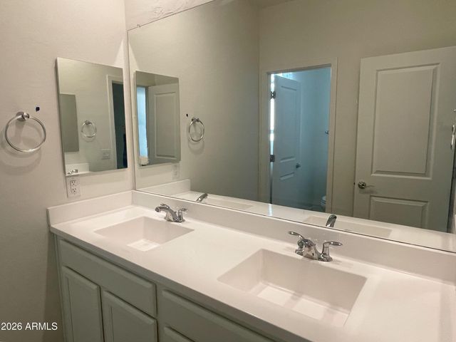 19772 W Exeter Boulevard, Litchfield Park, AZ 85340