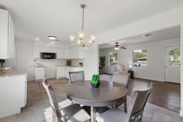 2205 Pine Tree Rd., Longview, TX 75604