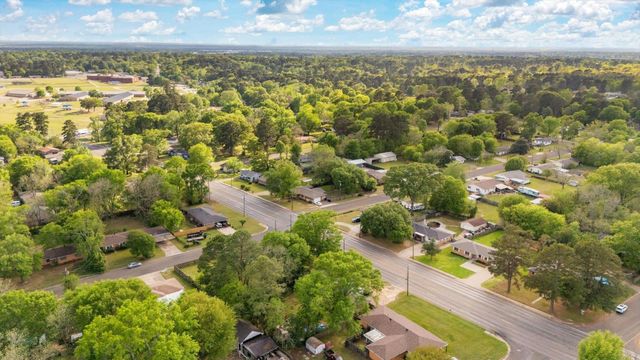 2205 Pine Tree Rd., Longview, TX 75604