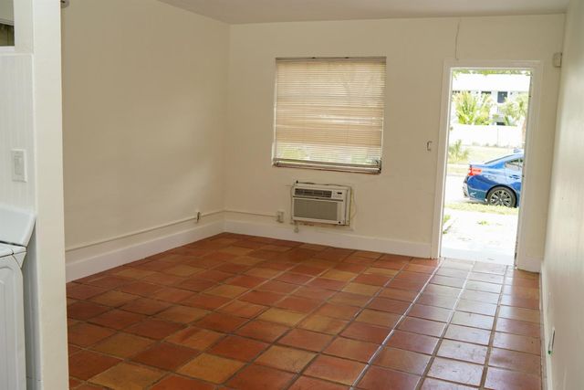 400 51st Street 404, West Palm Beach, FL 33407