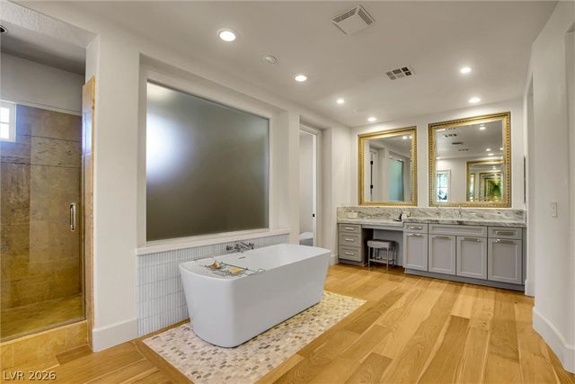 2007 Cherry Creek Circle, Las Vegas, NV 89135