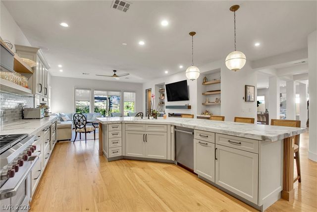 2007 Cherry Creek Circle, Las Vegas, NV 89135