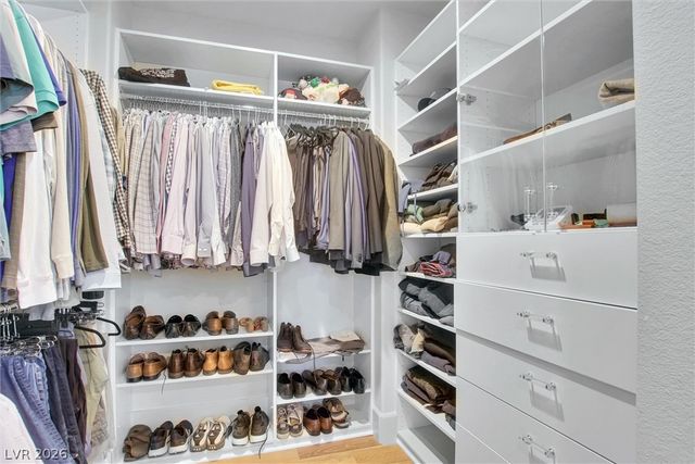 2007 Cherry Creek Circle, Las Vegas, NV 89135