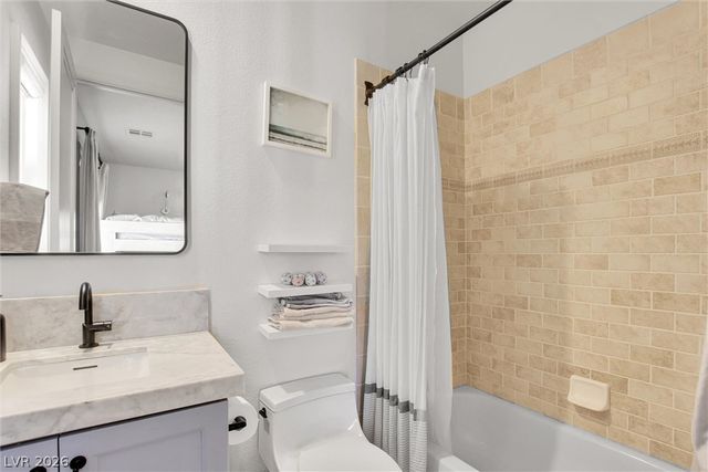 2007 Cherry Creek Circle, Las Vegas, NV 89135