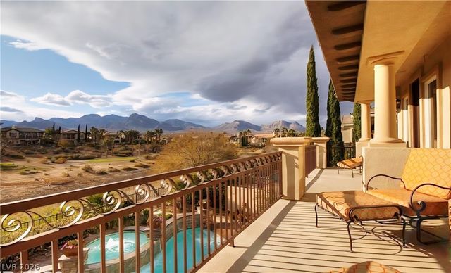 2007 Cherry Creek Circle, Las Vegas, NV 89135