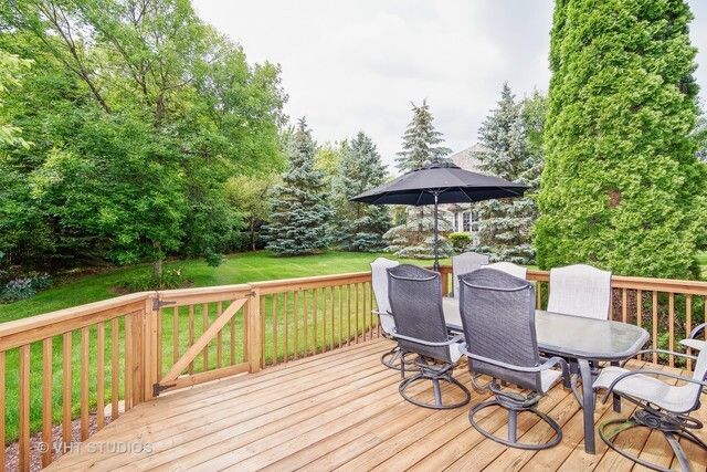 20 LOCHBROOK Lane, Inverness, IL 60010