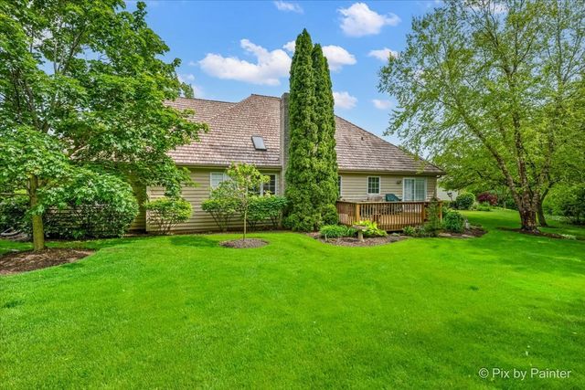 20 LOCHBROOK Lane, Inverness, IL 60010