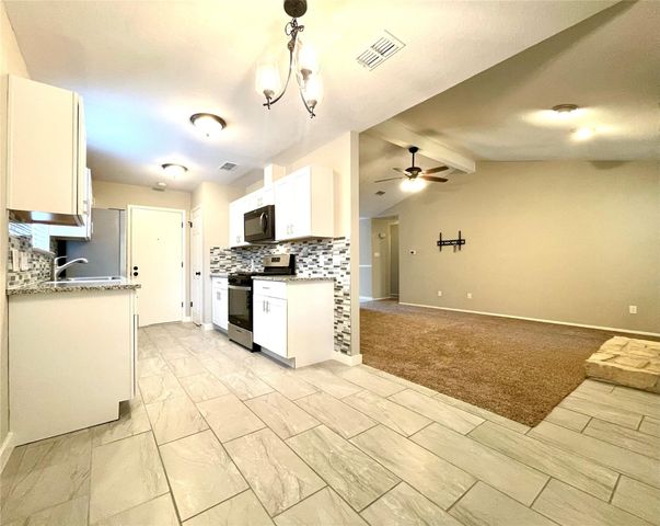 703 Twin Oak TRL, Cedar Park, TX 78613