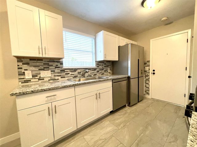 703 Twin Oak TRL, Cedar Park, TX 78613