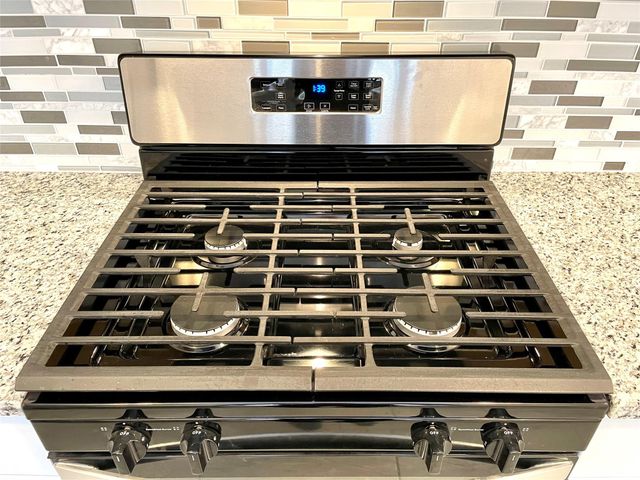 703 Twin Oak TRL, Cedar Park, TX 78613