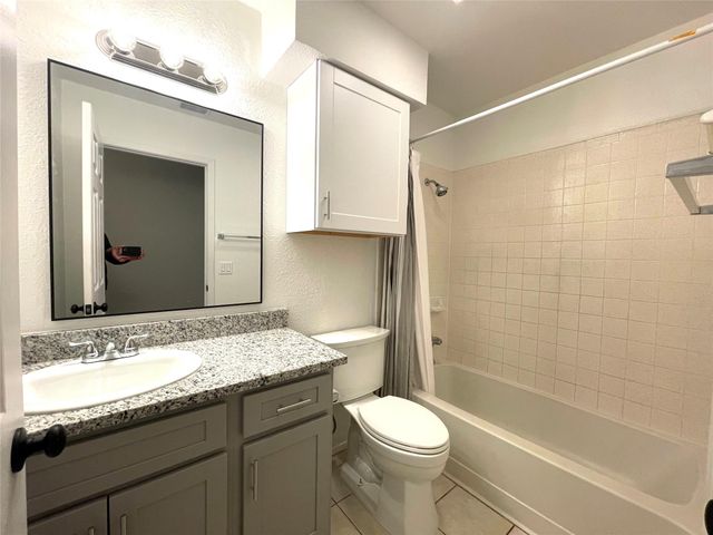 703 Twin Oak TRL, Cedar Park, TX 78613