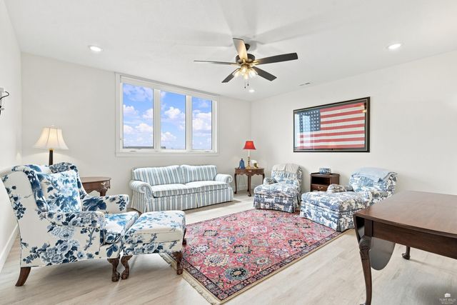 3914 Travers Circle, Manhattan, KS 66503