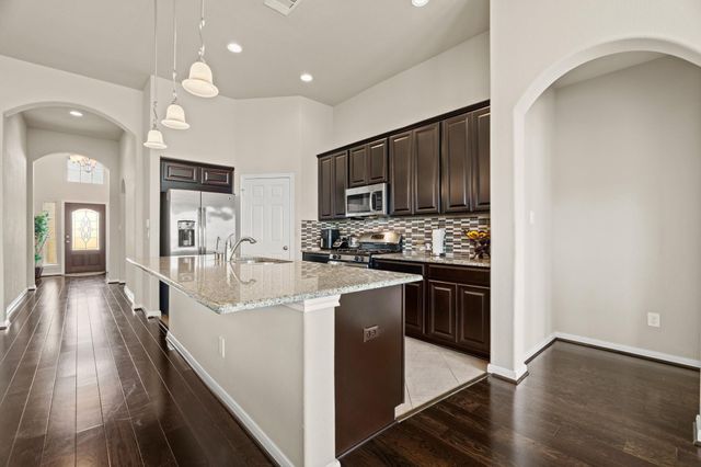18907 Summer Farm Trail, Richmond, TX 77407