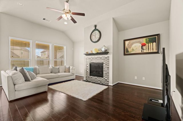 18907 Summer Farm Trail, Richmond, TX 77407