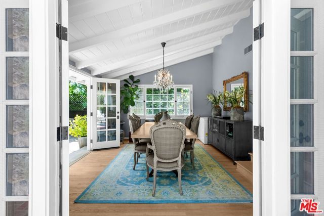 3820 Mandeville Canyon Road, Los Angeles, CA 90049