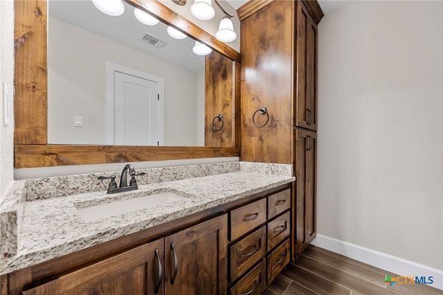 847 Twin Mountain Road, Copperas Cove, TX 76522