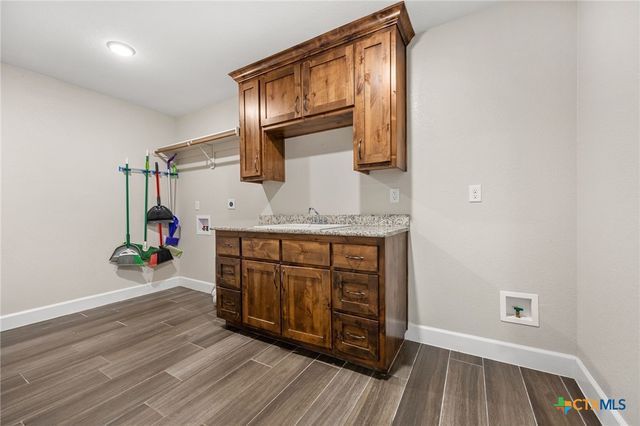 847 Twin Mountain Road, Copperas Cove, TX 76522