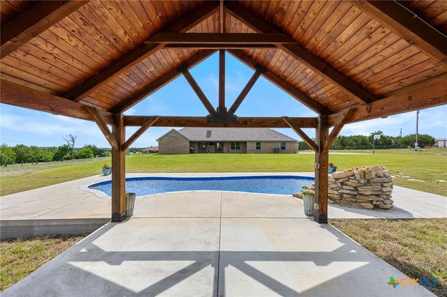 847 Twin Mountain Road, Copperas Cove, TX 76522