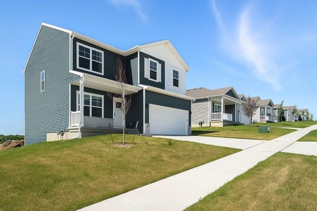 717 E Bear Drive, Tiffin, IA 52340