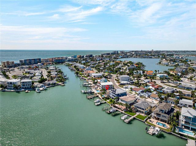 449 S BAYSHORE DRIVE, Madeira Beach, FL 33708