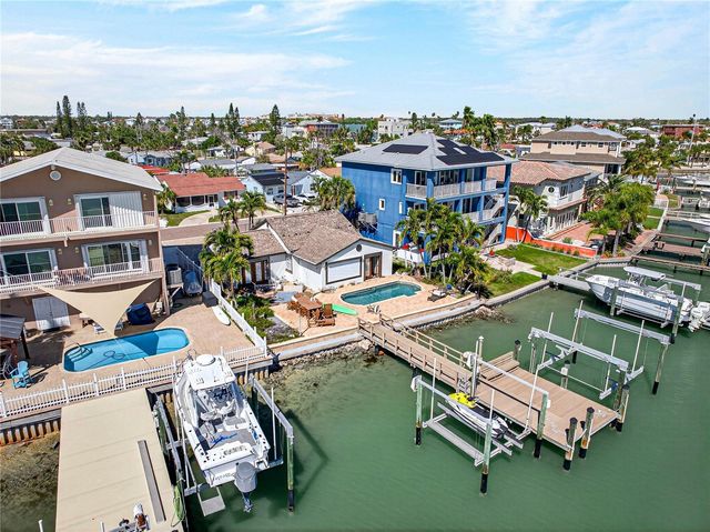 449 S BAYSHORE DRIVE, Madeira Beach, FL 33708