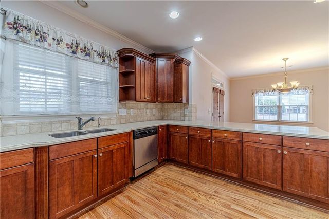 3825 Bay Grove Way, Loganville, GA 30052