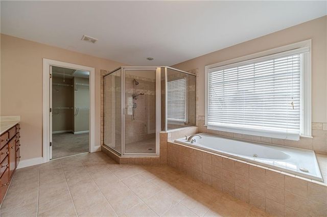 3825 Bay Grove Way, Loganville, GA 30052