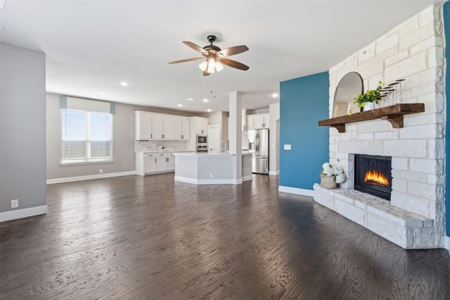 10633 Moss Cove Drive, Fort Worth, TX 76036