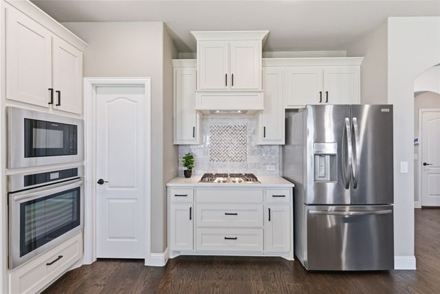 10633 Moss Cove Drive, Fort Worth, TX 76036