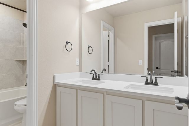 10633 Moss Cove Drive, Fort Worth, TX 76036