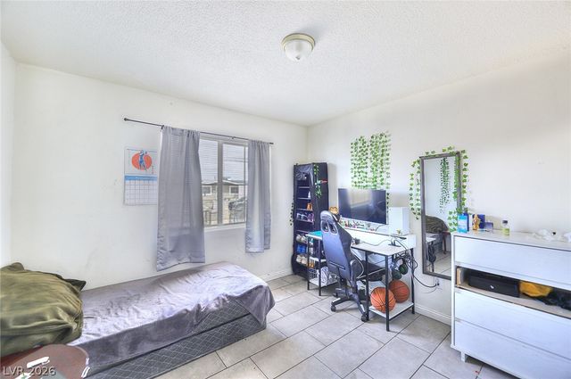 6221 Casada Way, Las Vegas, NV 89107