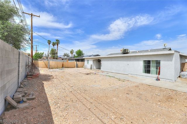 6221 Casada Way, Las Vegas, NV 89107