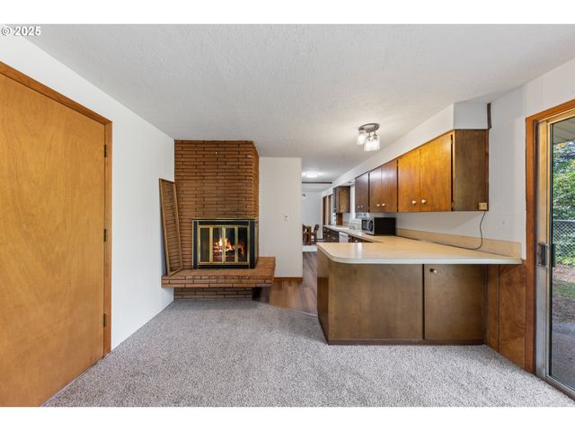 217 Ne CHAMBERS Ct, Newport, OR 97365