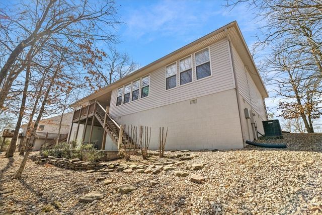 11 Milford Lane, Bella Vista, AR 72715