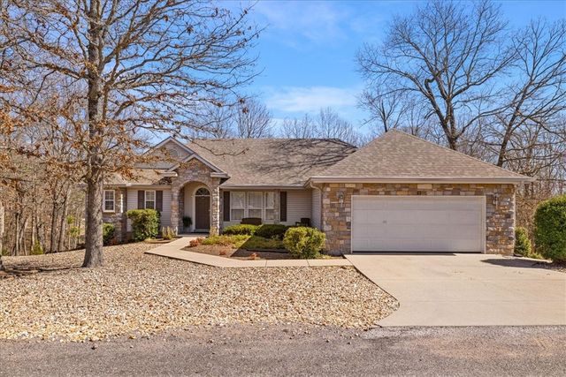 11 Milford Lane, Bella Vista, AR 72715