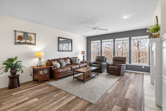 11 Milford Lane, Bella Vista, AR 72715