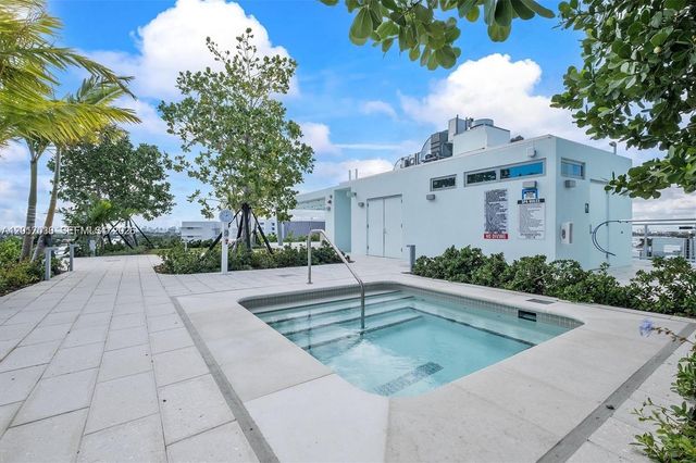 9201 E Bay Harbor Drive 309, Bay Harbor Islands, FL 33154