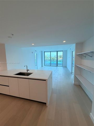 9201 E Bay Harbor Drive 309, Bay Harbor Islands, FL 33154