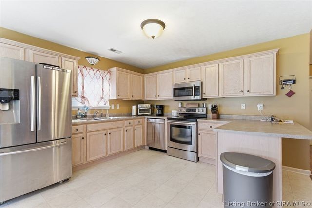 6320 Sky View Lane, Charlestown, IN 47111