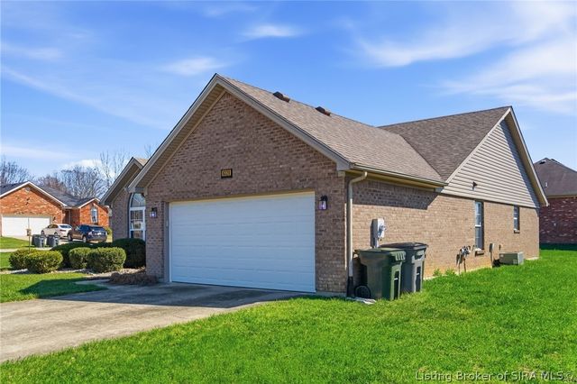 6320 Sky View Lane, Charlestown, IN 47111