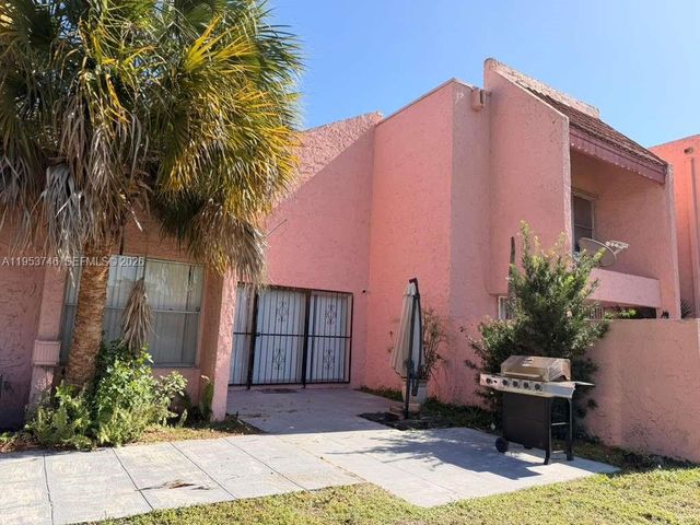 1649 NW 56th Ter 9, Lauderhill, FL 33313